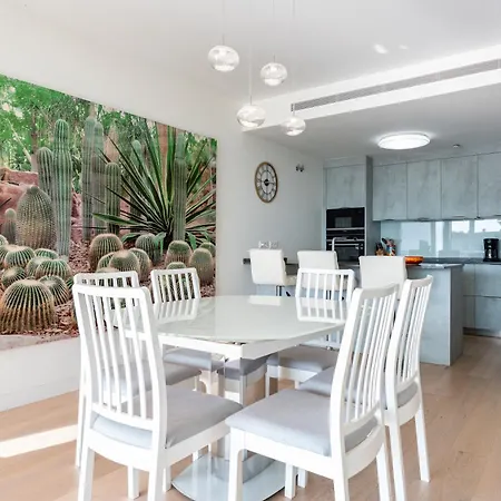 Peninsula Apartment Fuengirola